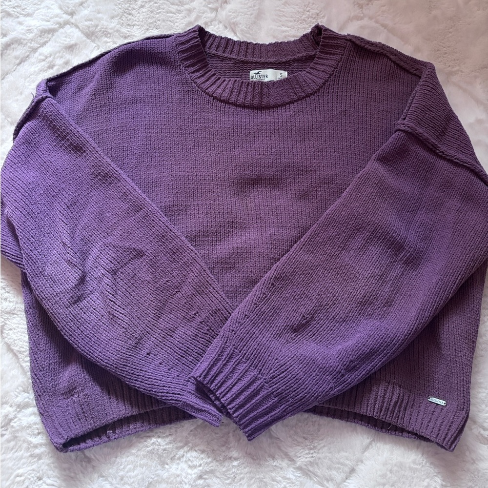 Hollister Size Small Purple Crewneck Sweater